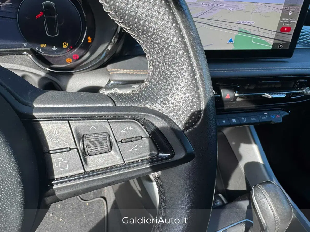 Alfa Romeo Tonale usata a Salerno (19)