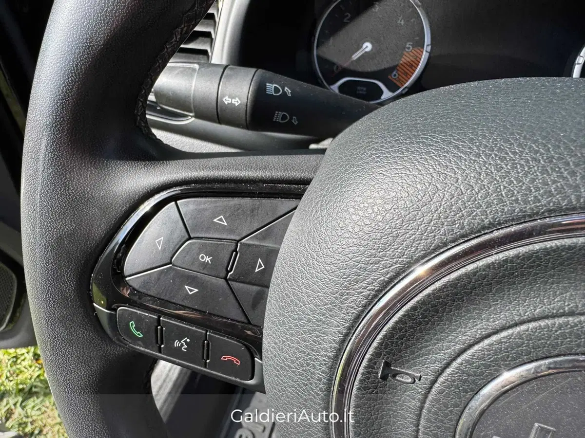 Jeep Renegade usata a Salerno (17)
