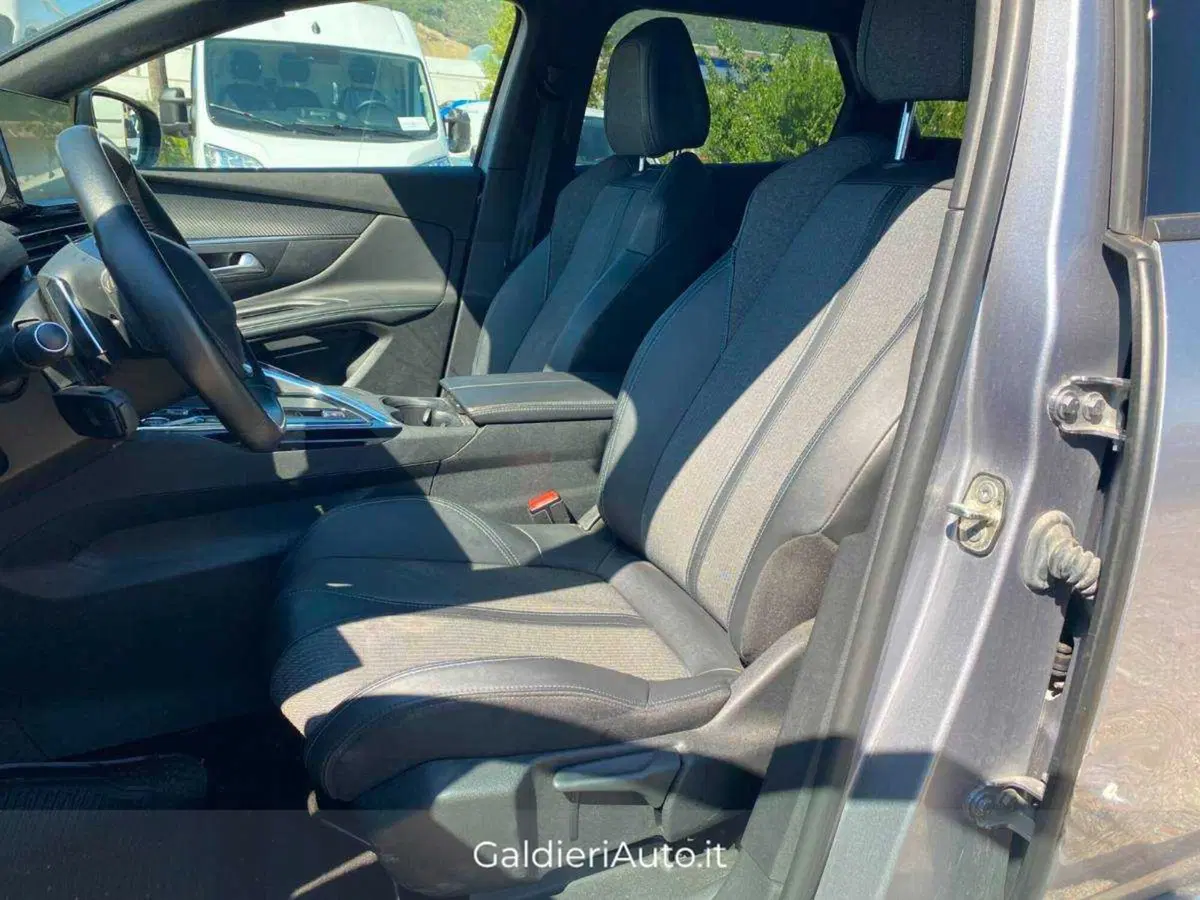 Peugeot 3008 usata a Salerno (6)