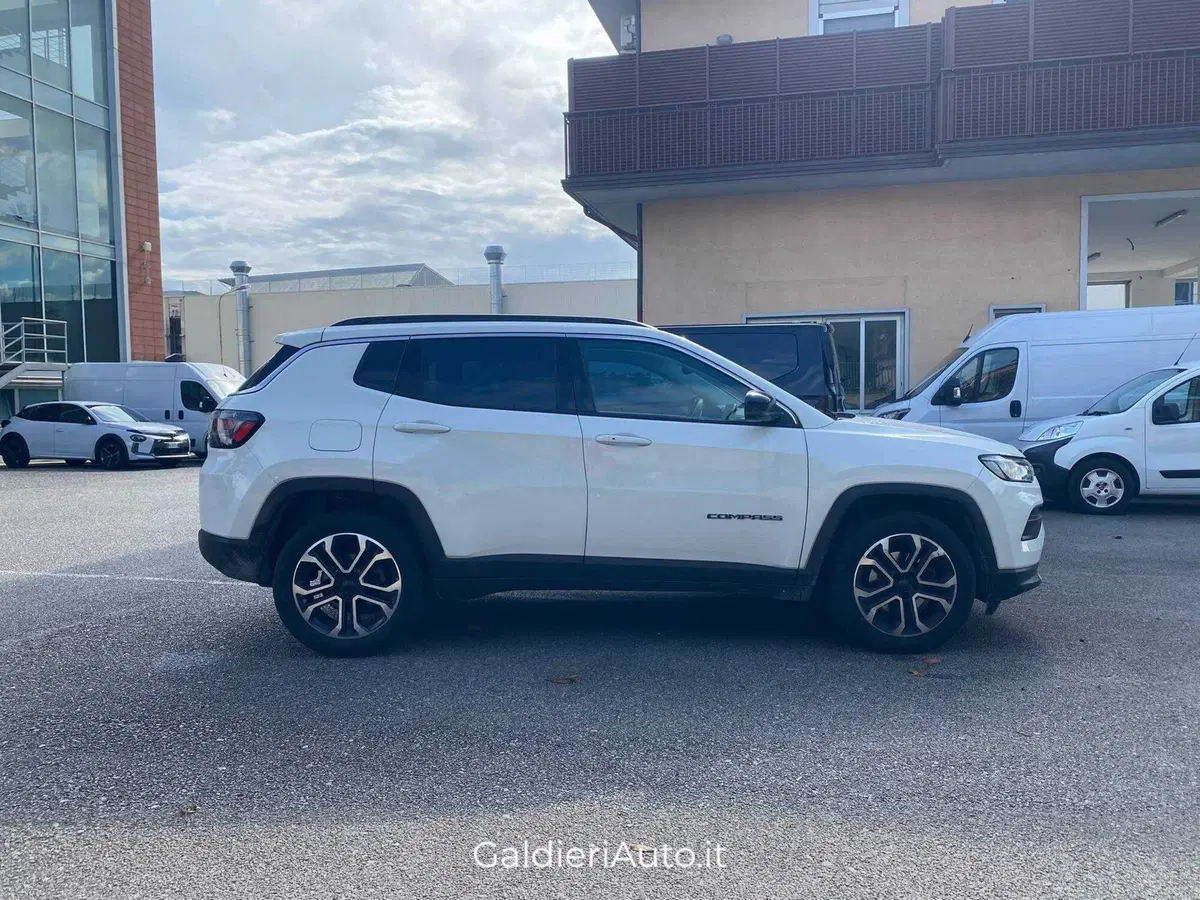 Jeep Compass usata a Salerno (19)