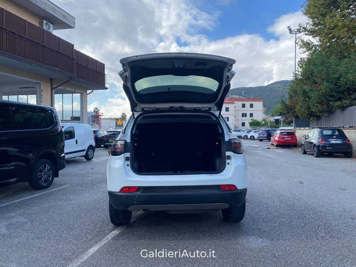 Jeep Compass usata a Salerno (20)