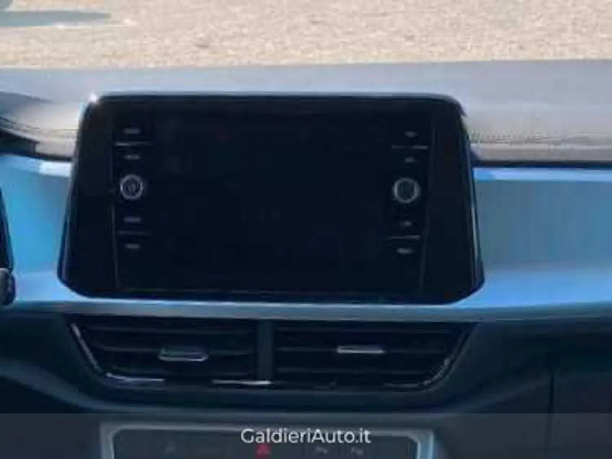 Volkswagen T-Roc usata a Salerno (12)