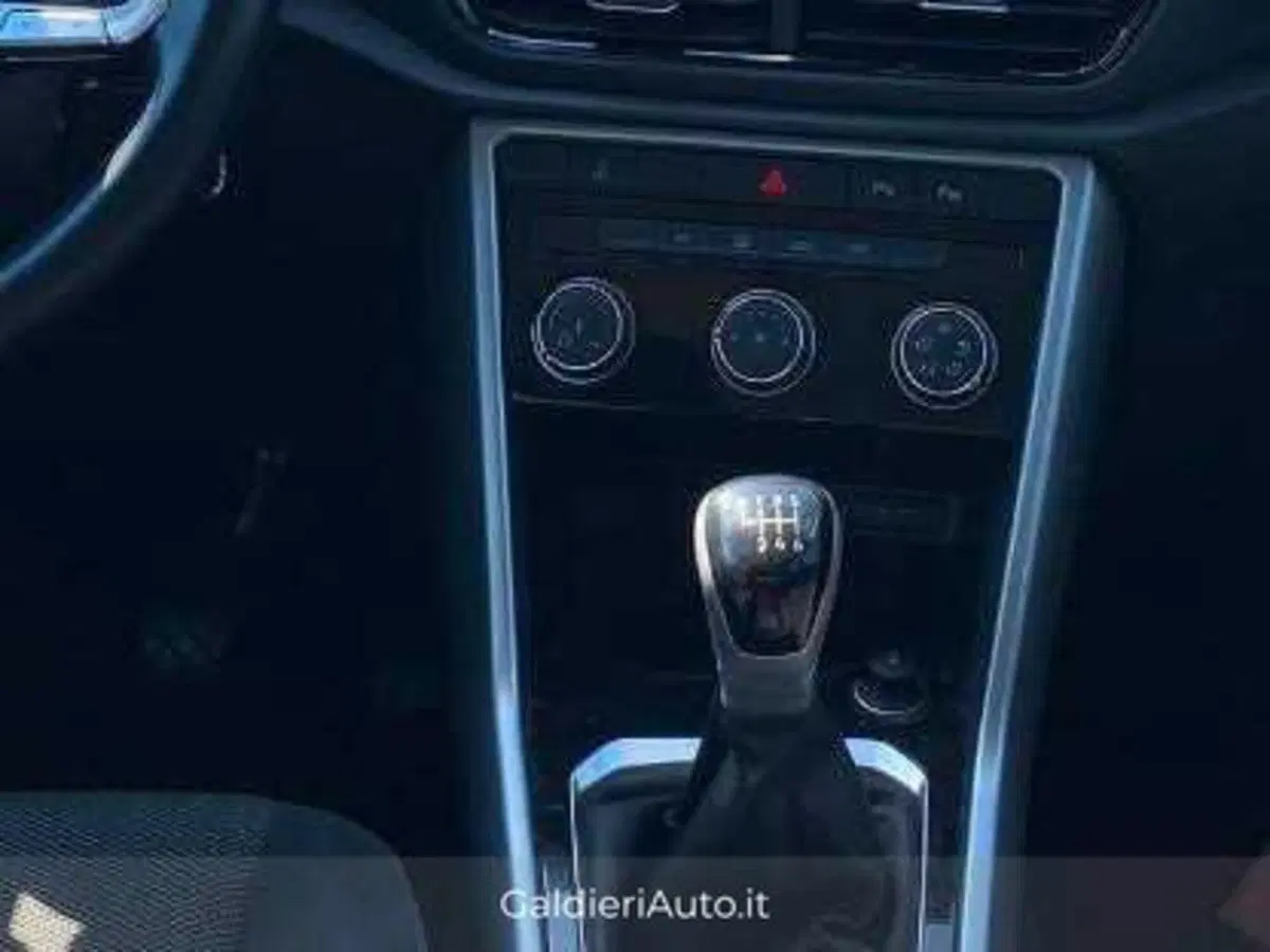 Volkswagen T-Roc usata a Salerno (13)