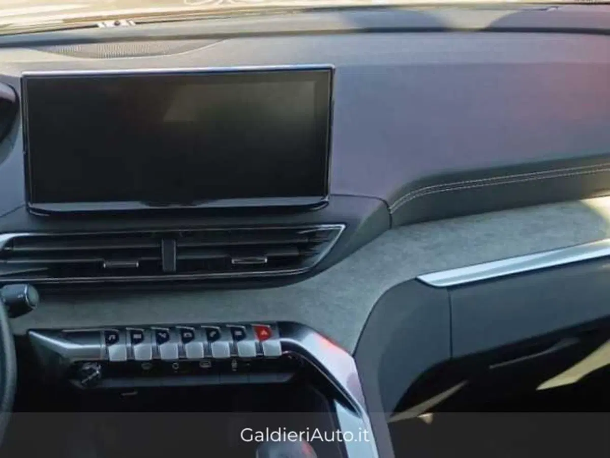 Peugeot 3008 usata a Salerno (11)