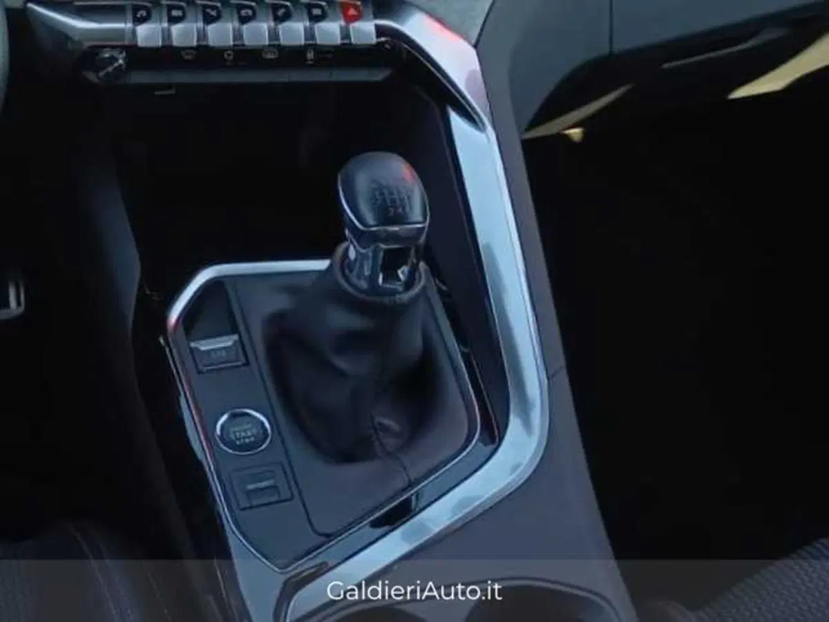 Peugeot 3008 usata a Salerno (12)