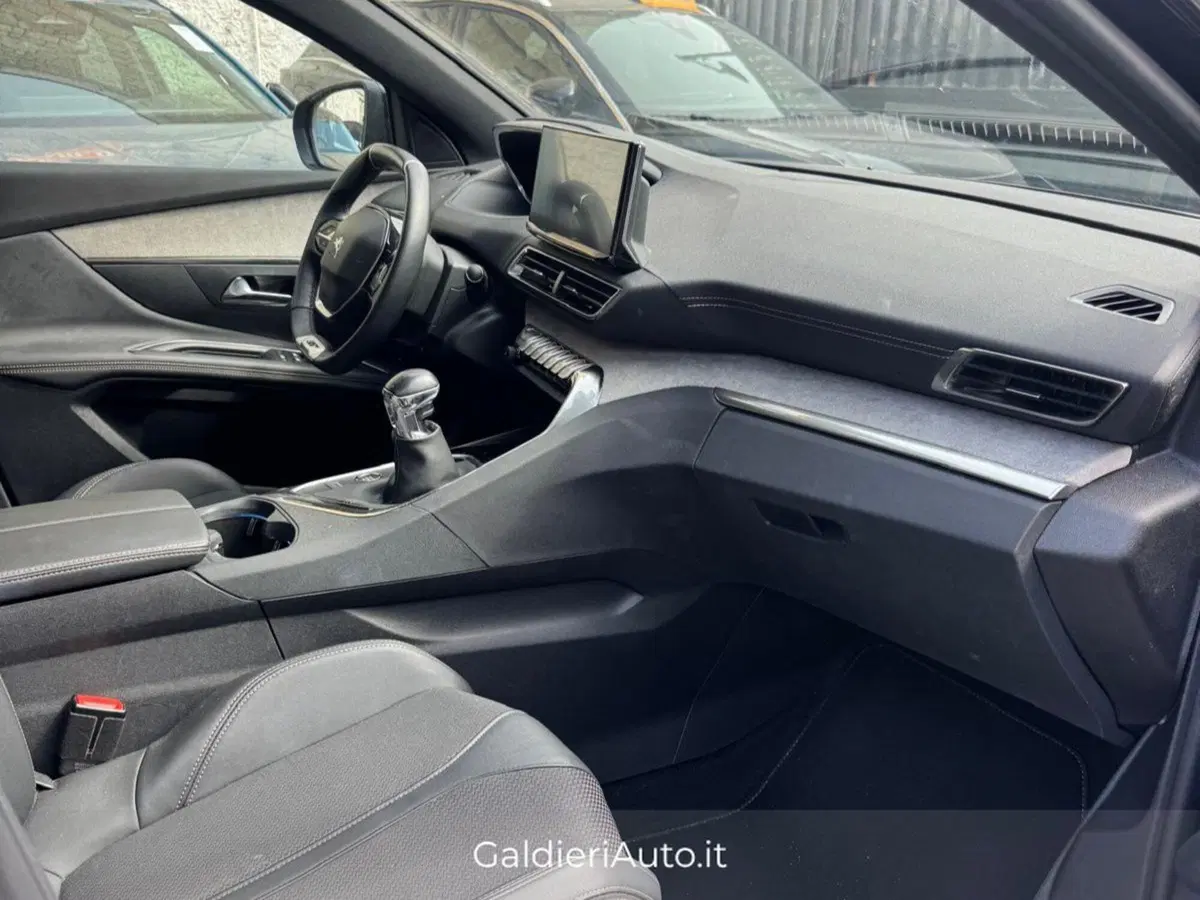 Peugeot 3008 usata a Salerno (9)