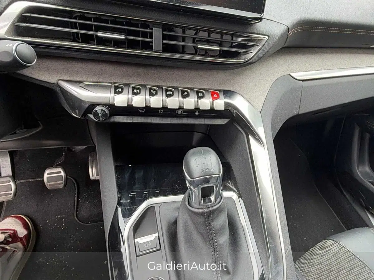 Peugeot 3008 usata a Salerno (15)
