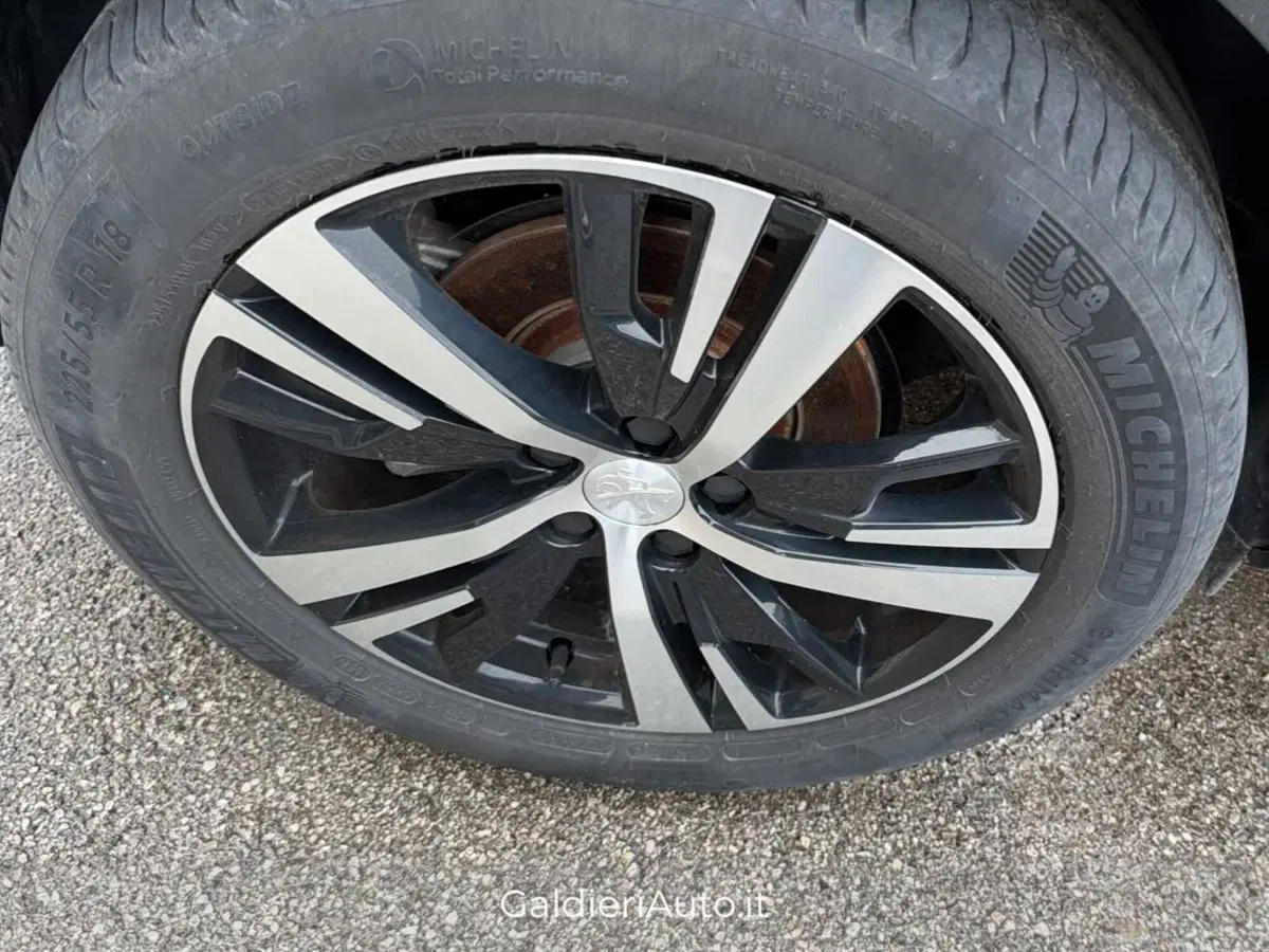 Peugeot 3008 usata a Salerno (9)