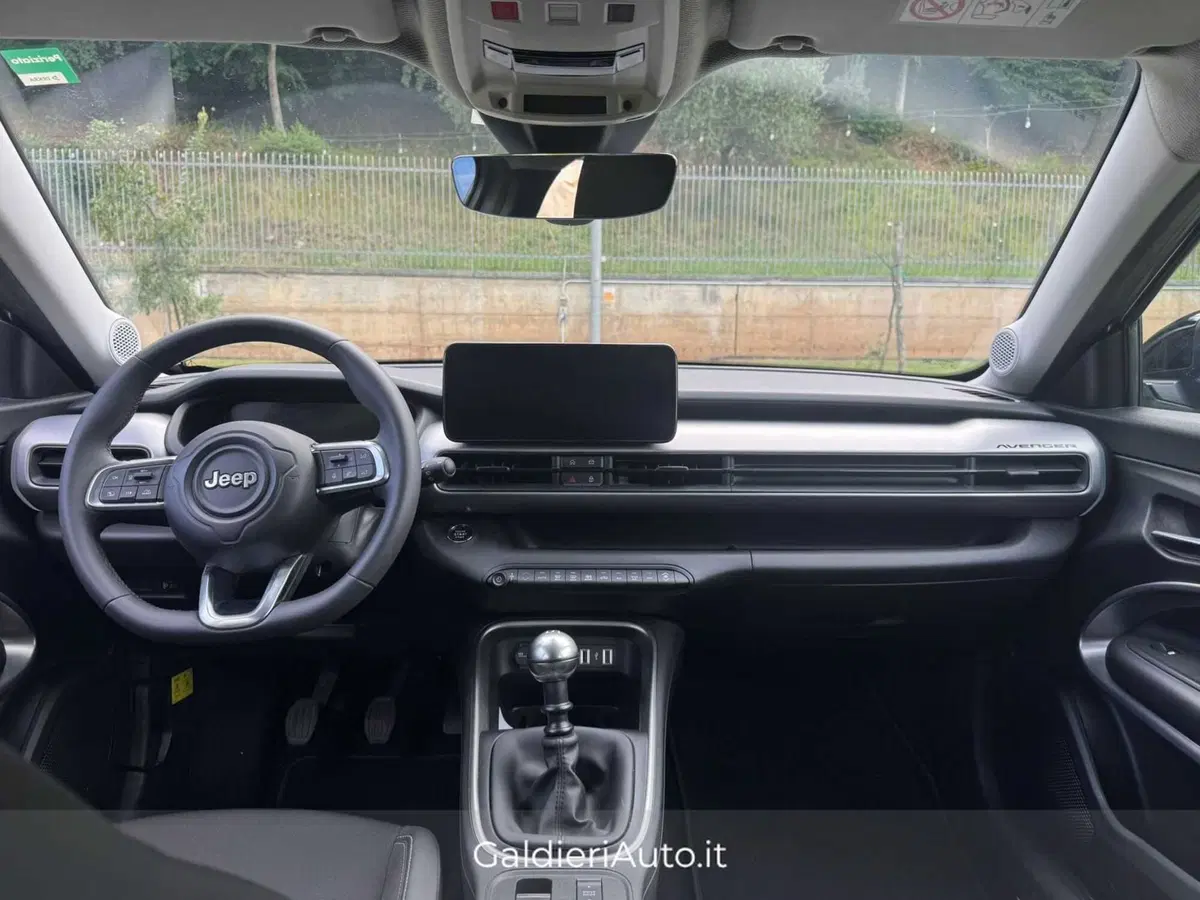 Jeep Avenger usata a Salerno (5)