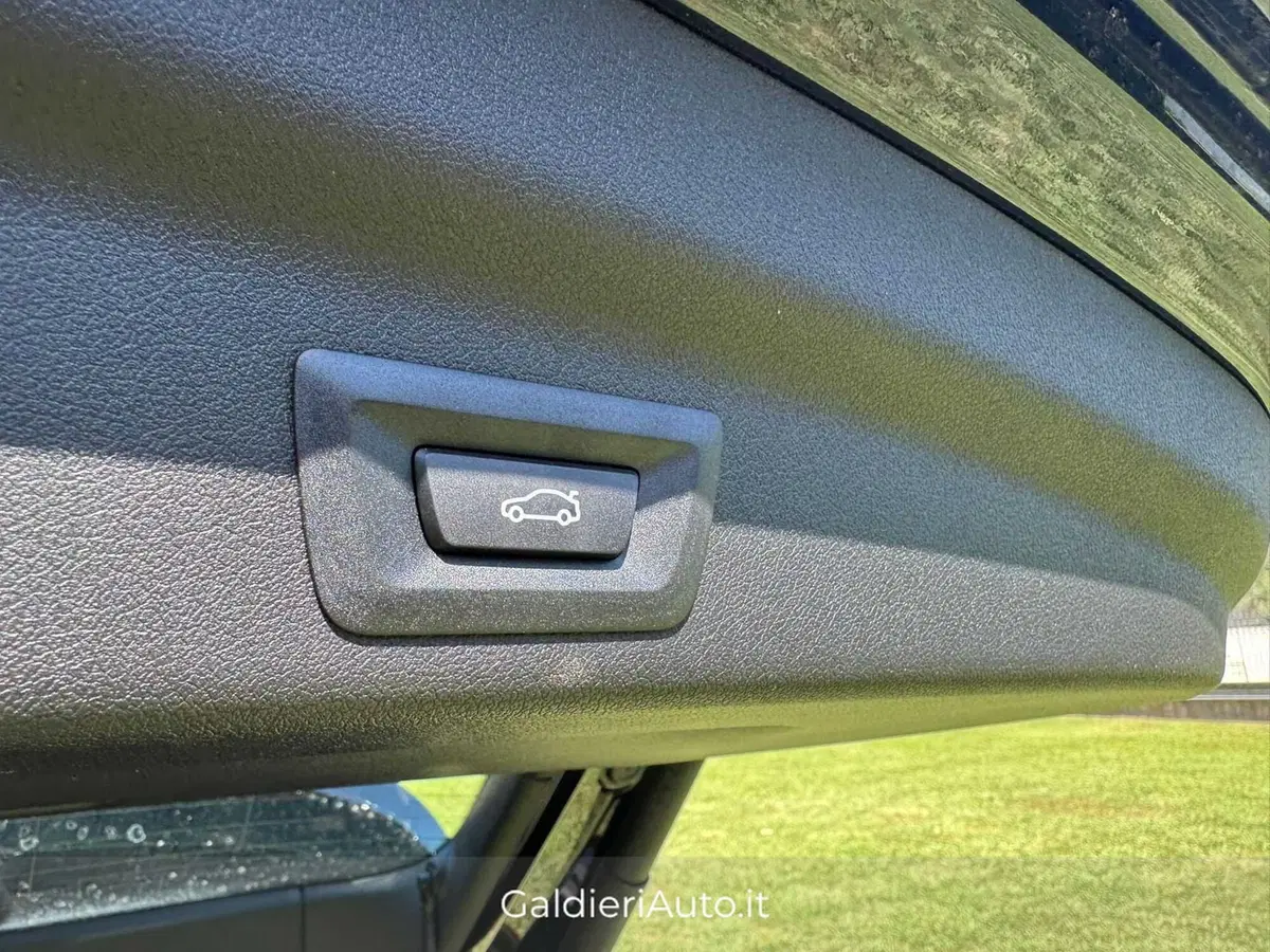 BMW X1 nuova a Salerno (19)