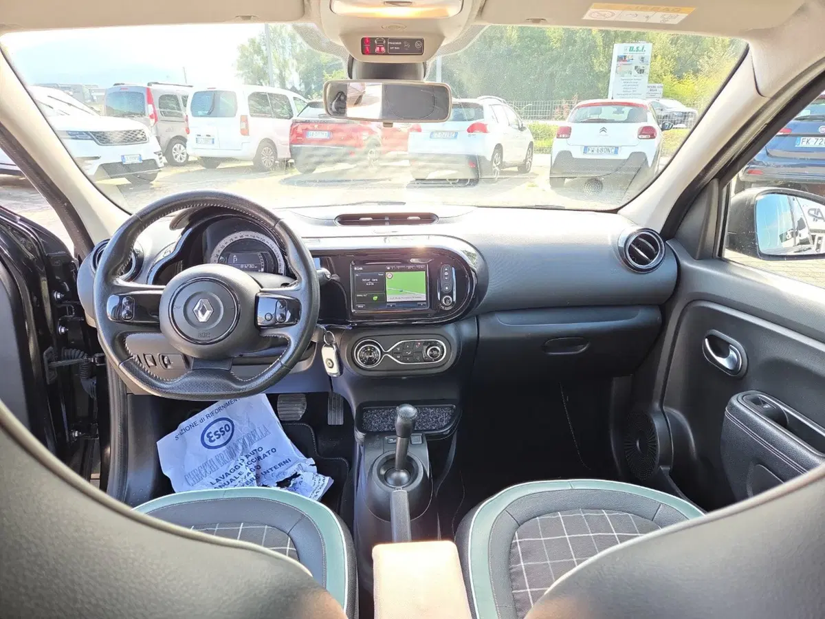 Renault Twingo usata a Lucca (12)