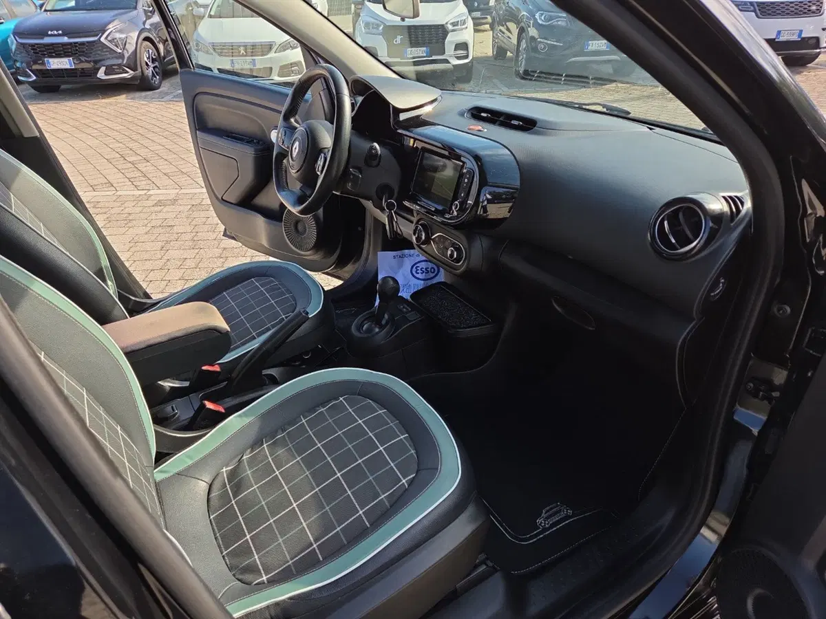 Renault Twingo usata a Lucca (16)