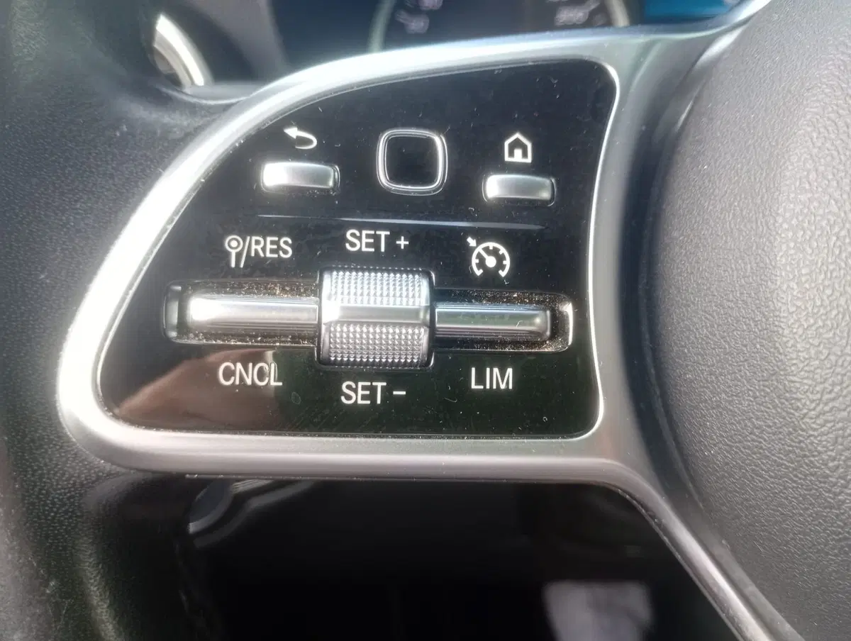 Mercedes-Benz GLC SUV usata a Rimini (16)