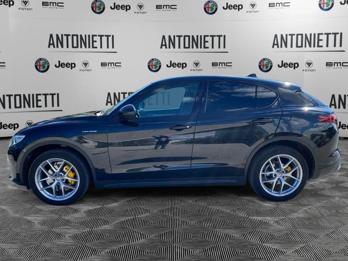Alfa Romeo Stelvio usata a Ancona (7)