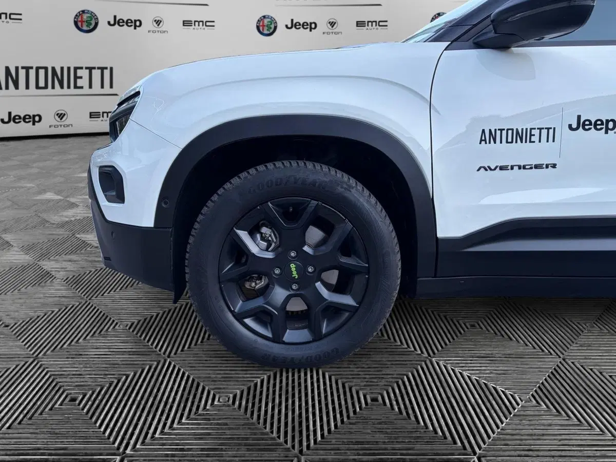 Jeep Avenger usata a Ancona (19)