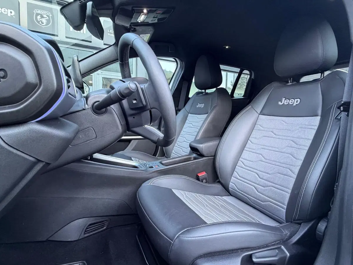 Jeep Avenger usata a Ancona (9)