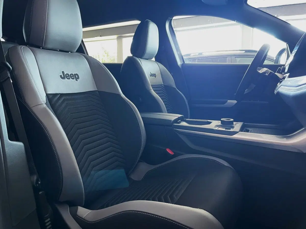 Jeep Compass nuova a Ancona (11)