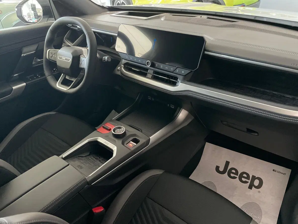 Jeep Compass nuova a Ancona (12)