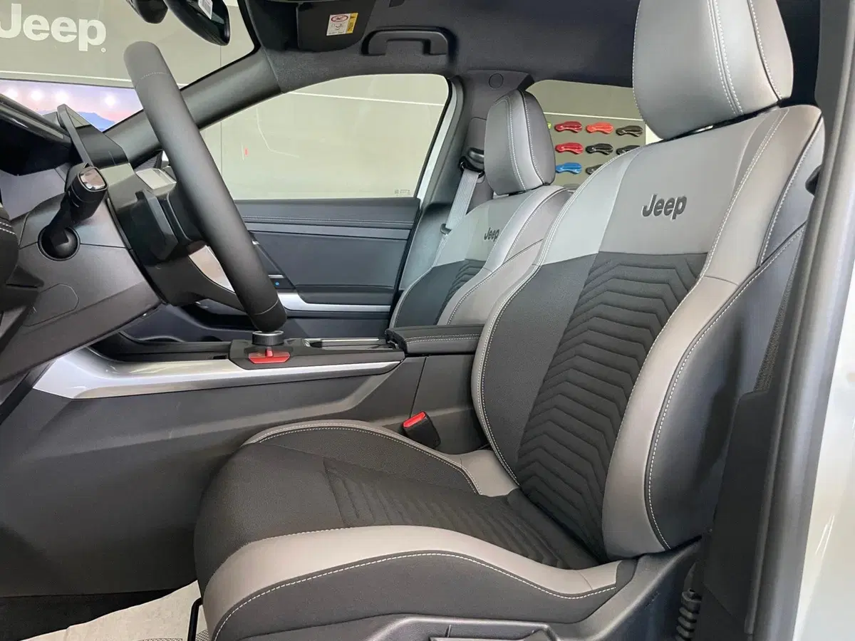 Jeep Compass nuova a Ancona (8)