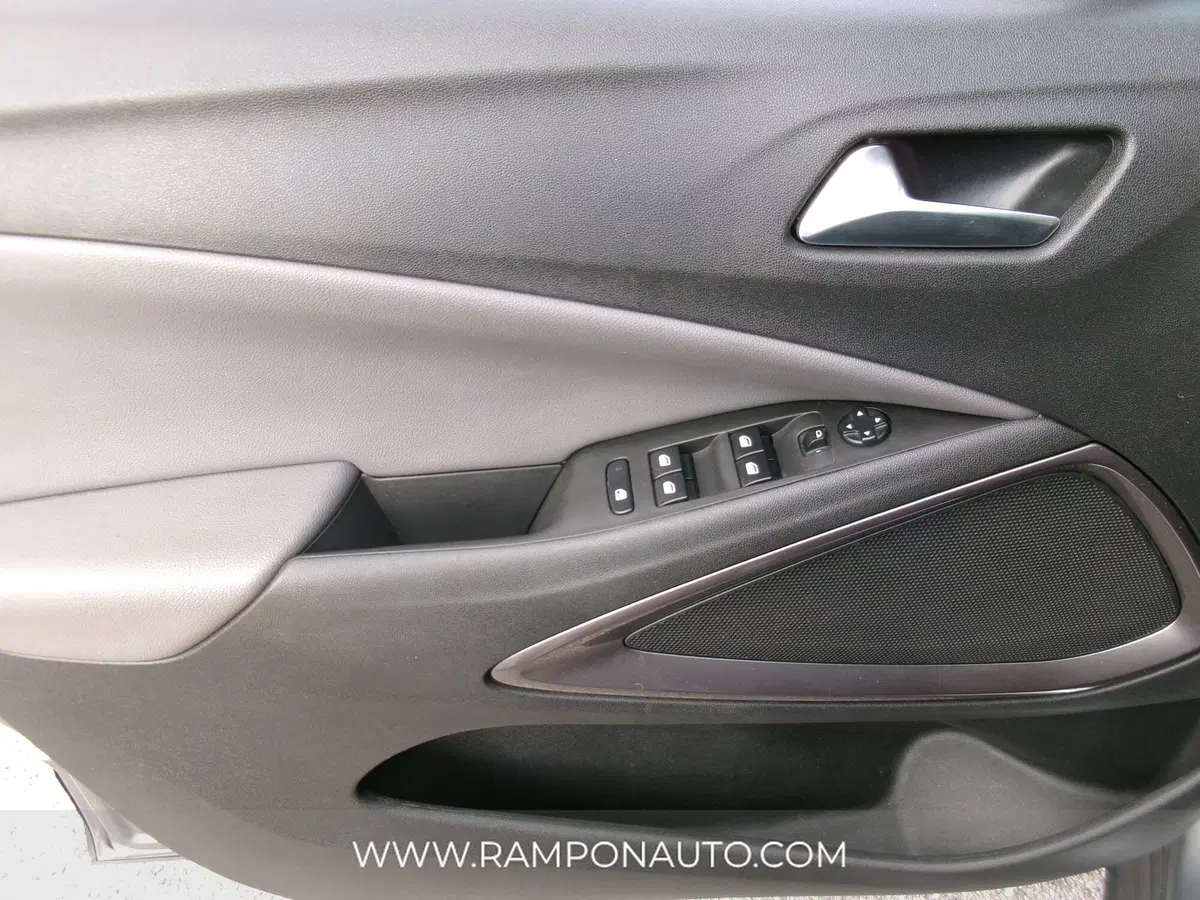 Opel Crossland X usata a Venezia (20)
