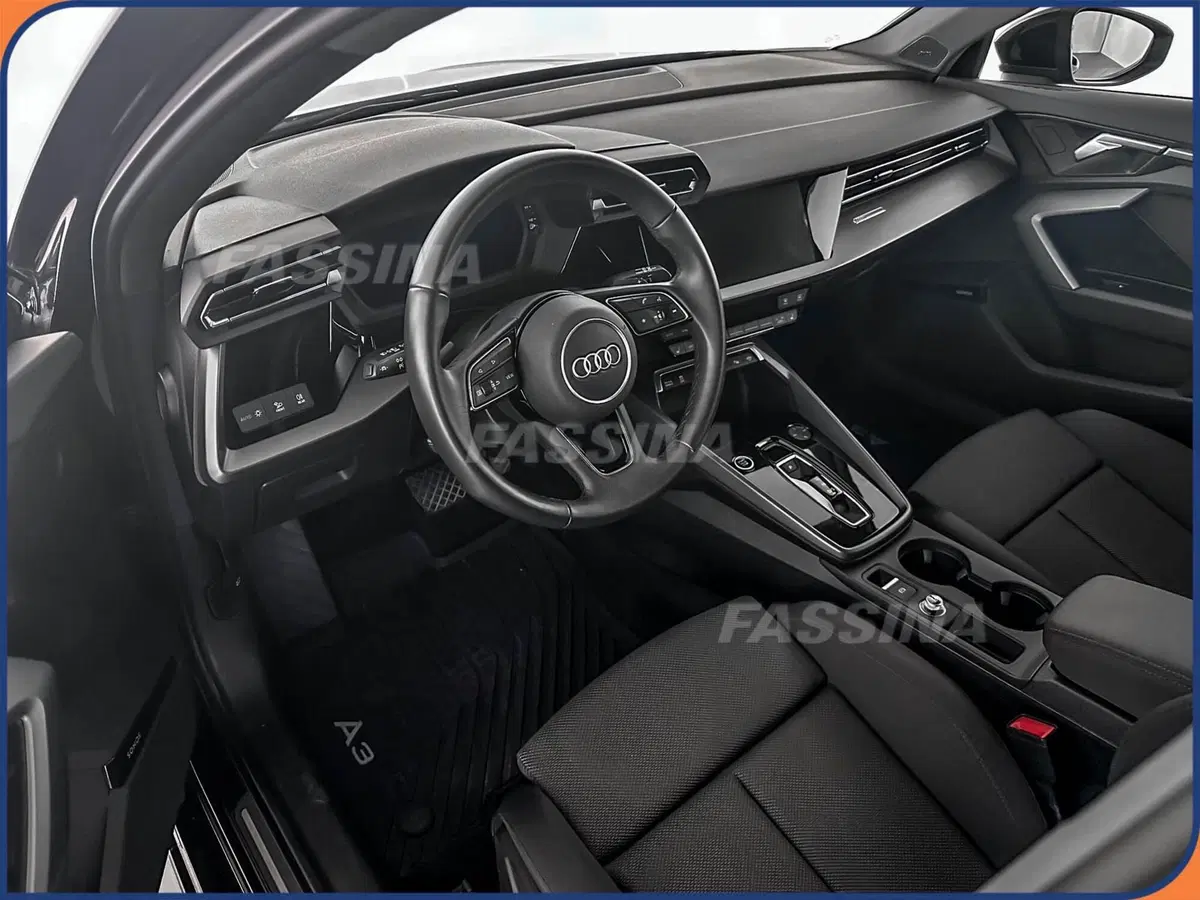 Audi A3 Sportback usata a Milano (9)