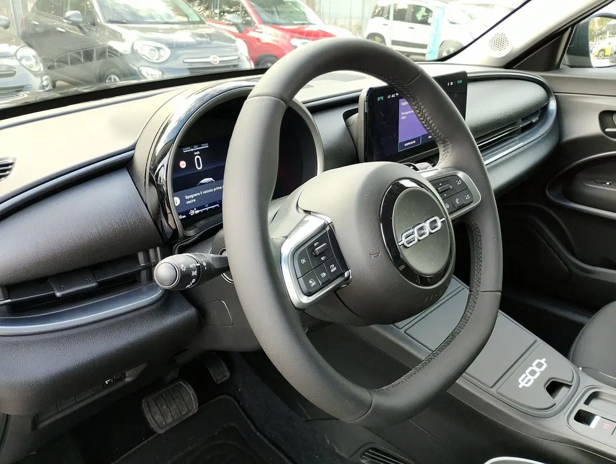 Fiat 600 nuova a Ravenna (7)