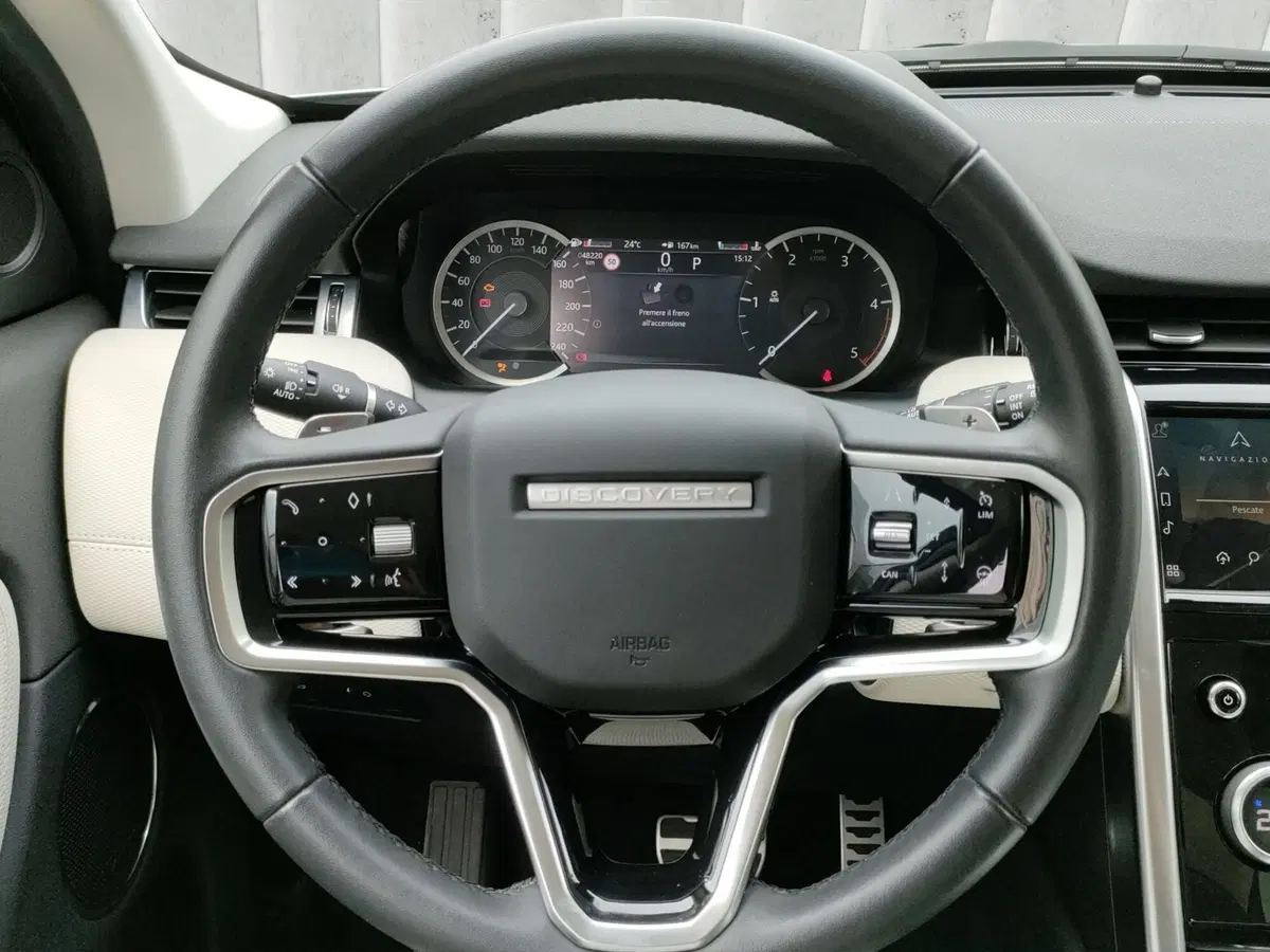 Land Rover Discovery Sport usata a Lecco (13)