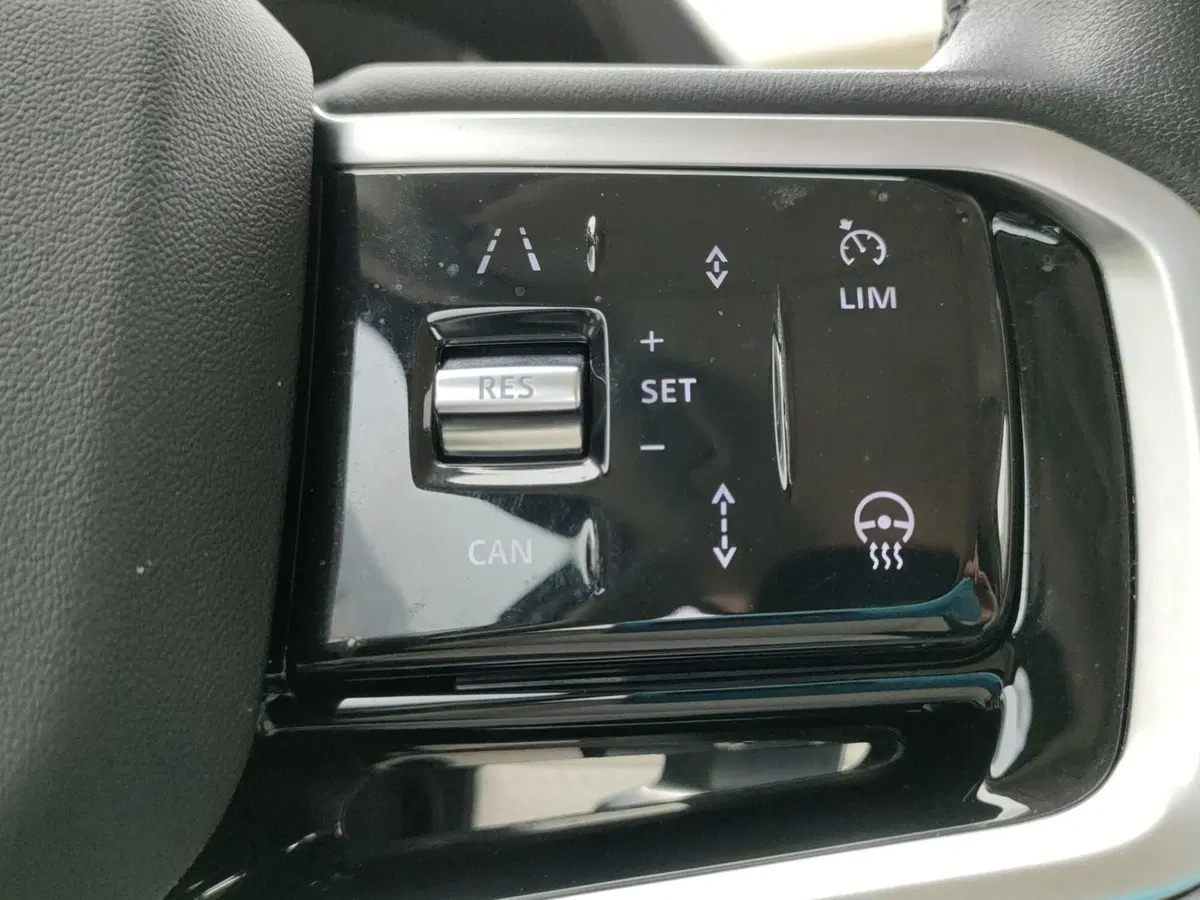 Land Rover Discovery Sport usata a Lecco (14)