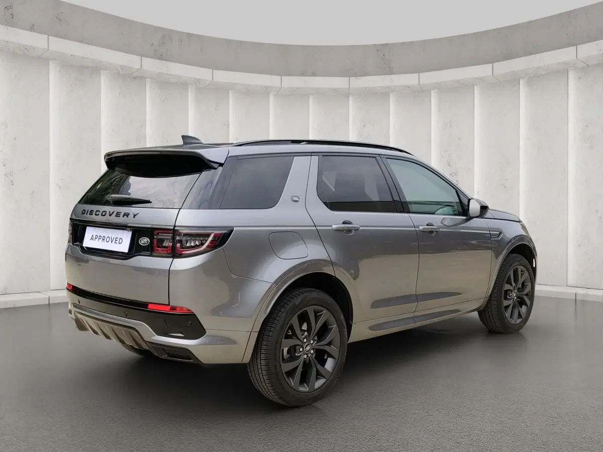 Land Rover Discovery Sport usata a Lecco (2)
