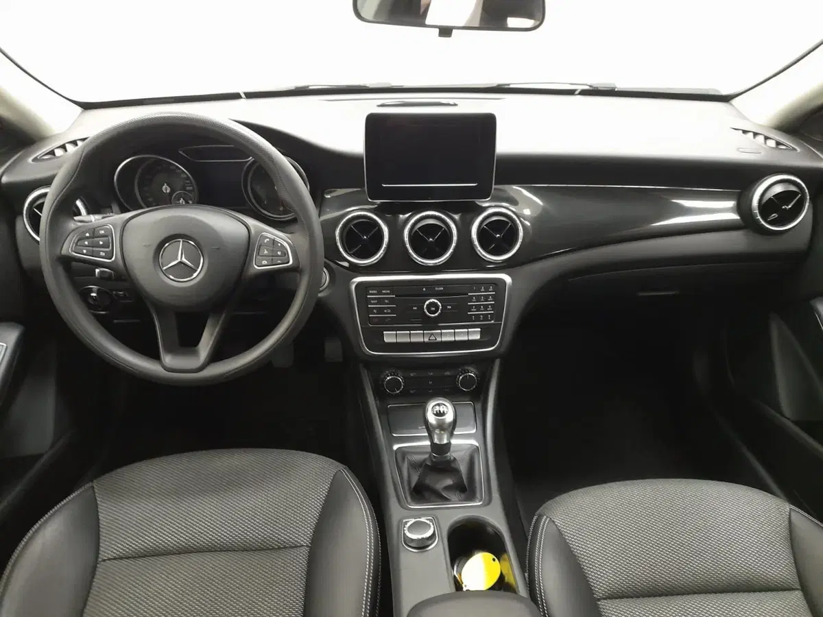 Mercedes-Benz CLA Shooting Brake usata a Alessandria (17)