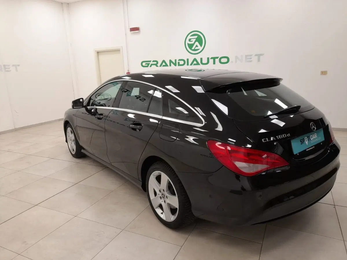 Mercedes-Benz CLA Shooting Brake usata a Alessandria (9)