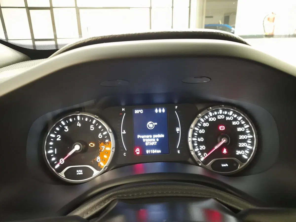 Jeep Renegade usata a Alessandria (13)