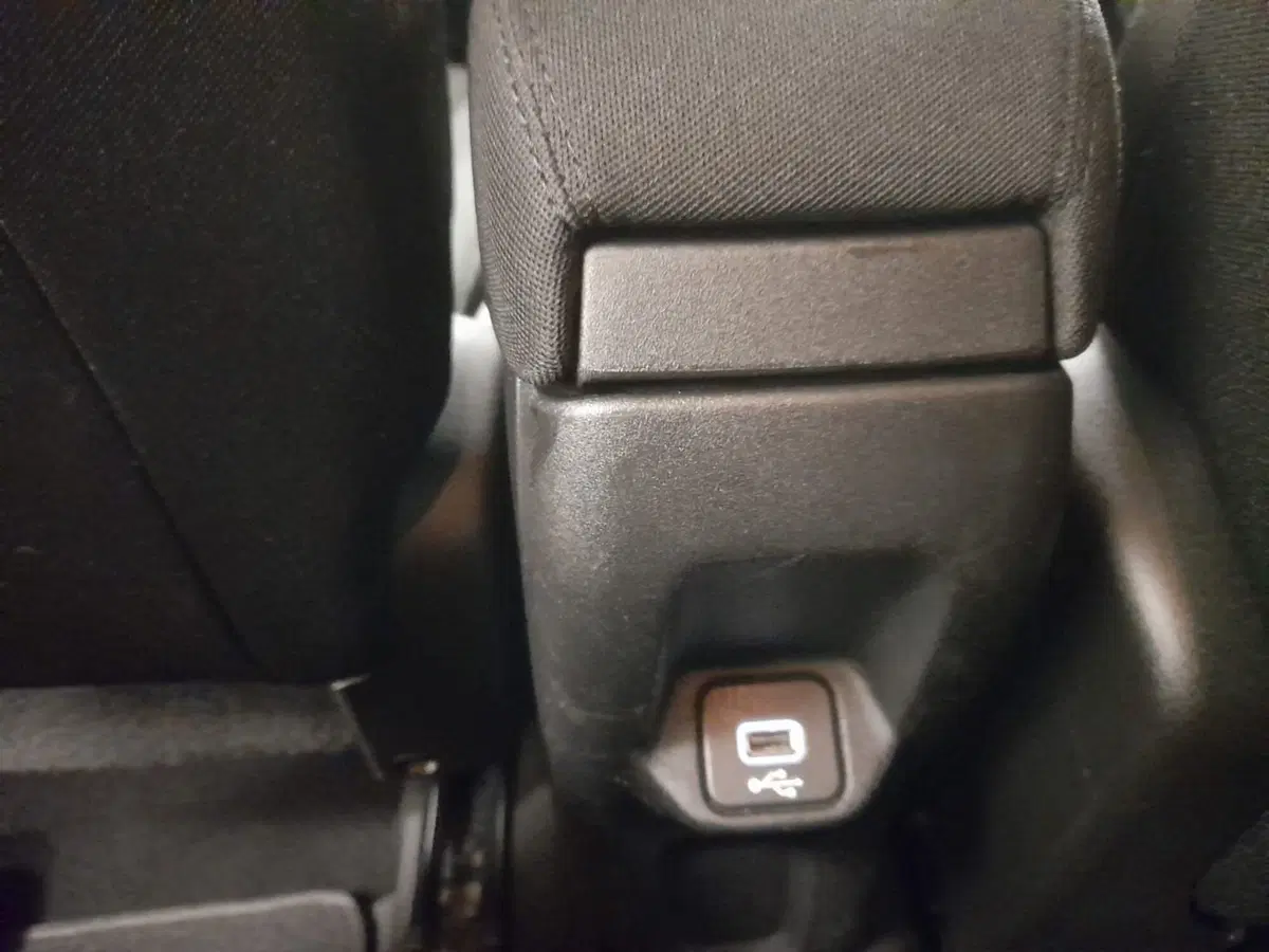 Jeep Renegade usata a Alessandria (18)