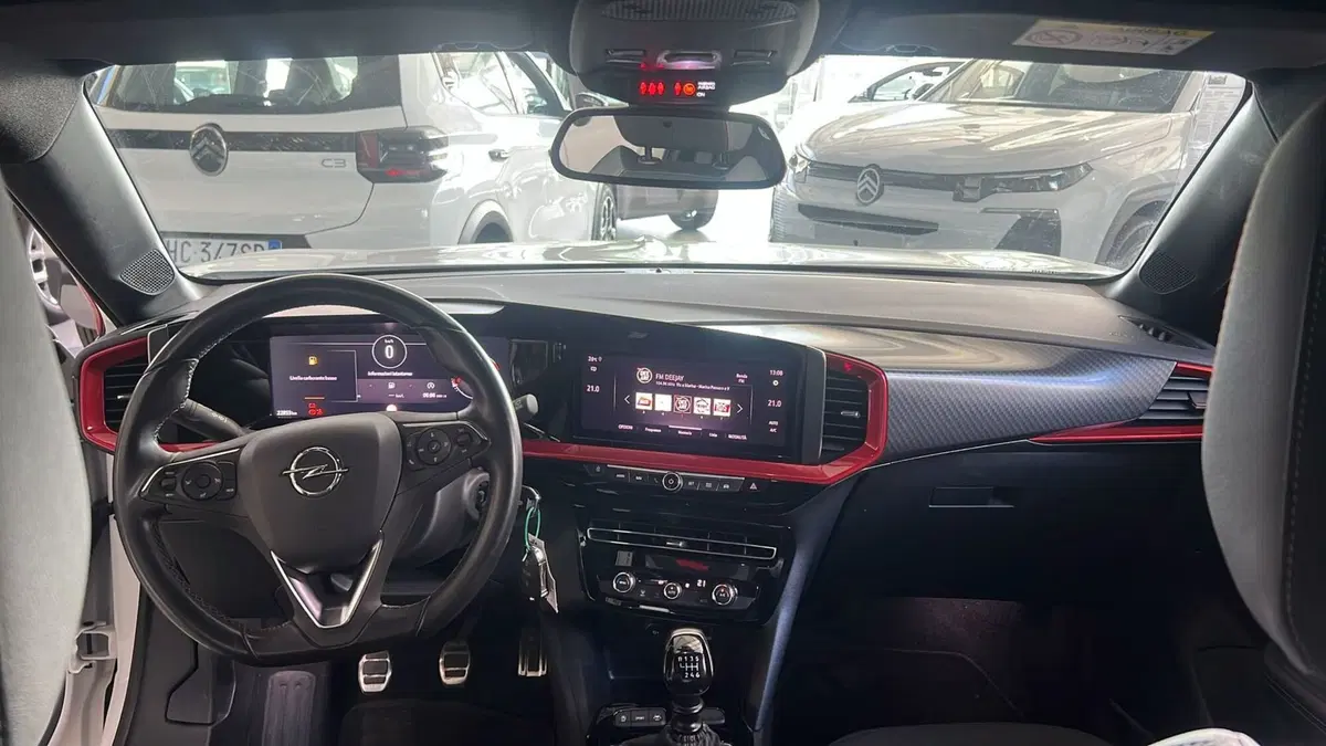 Opel Mokka usata a Savona (14)