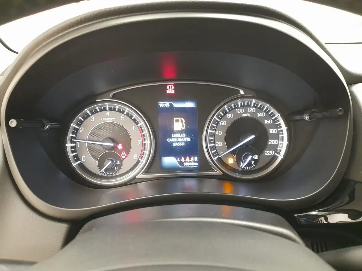 Suzuki S-Cross usata a Alessandria (13)