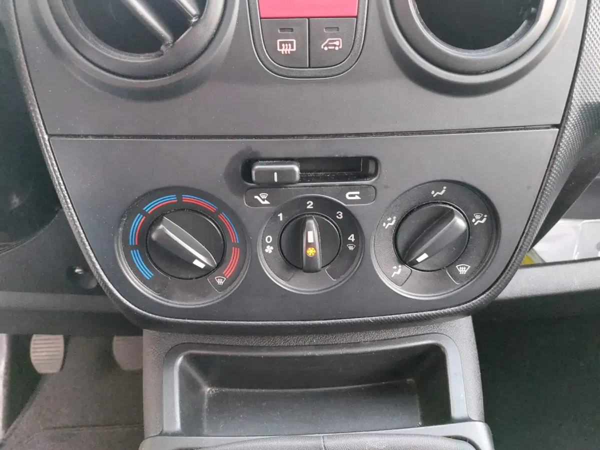 Fiat Fiorino usata a Pavia (12)