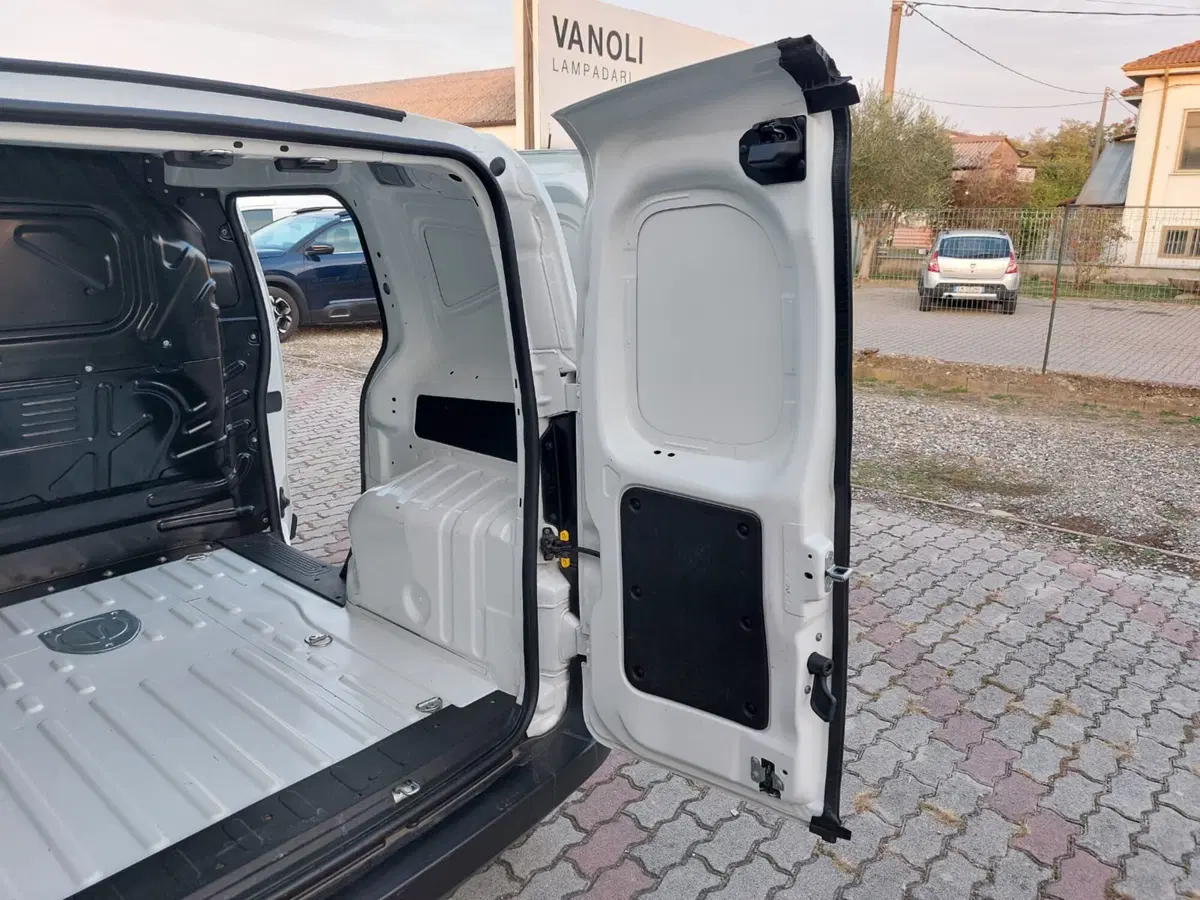 Fiat Fiorino usata a Pavia (8)