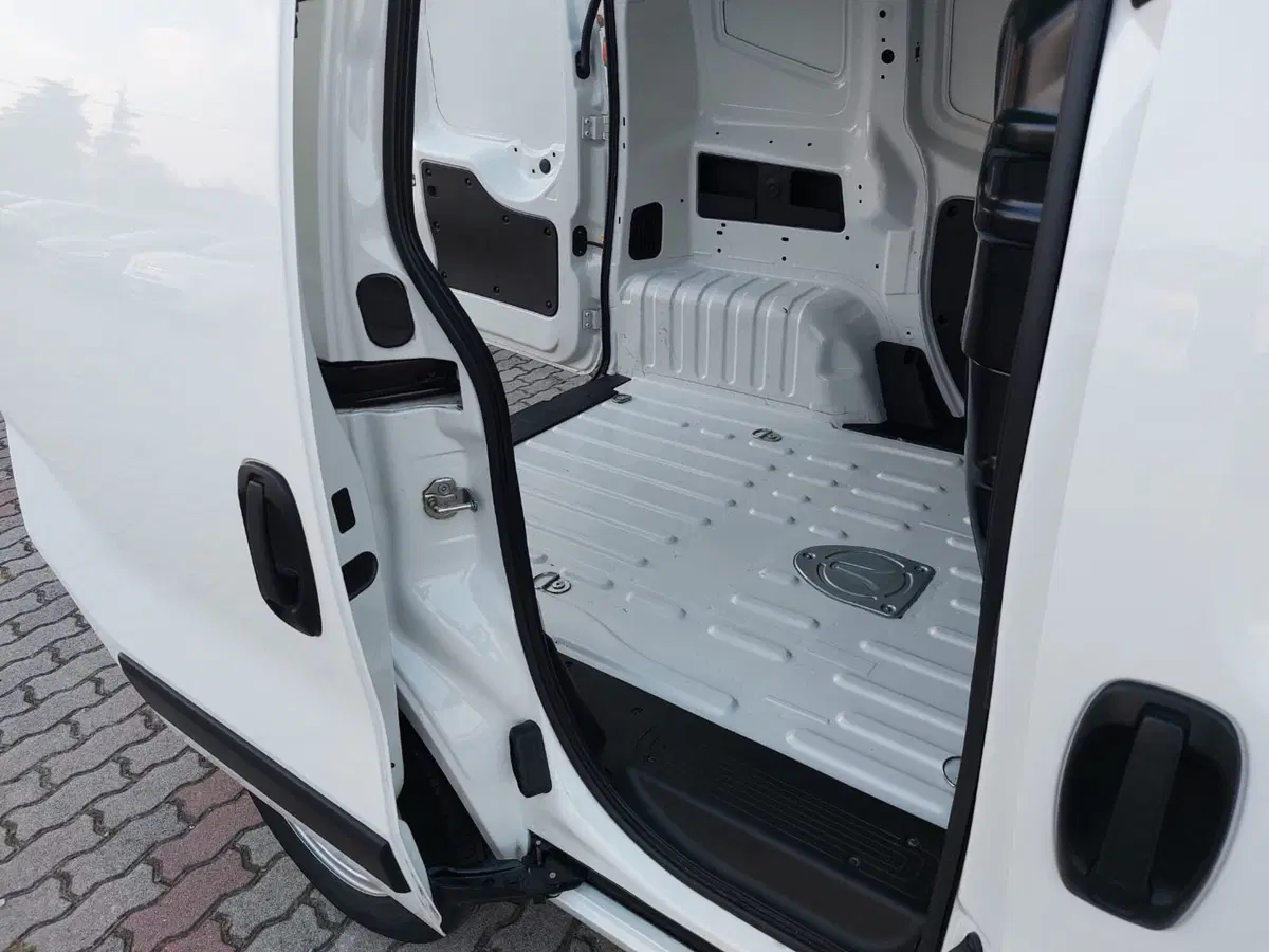 Fiat Fiorino usata a Pavia (9)