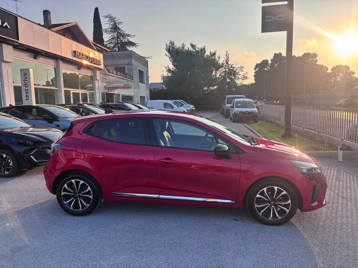 Renault Clio usata a Ancona (4)