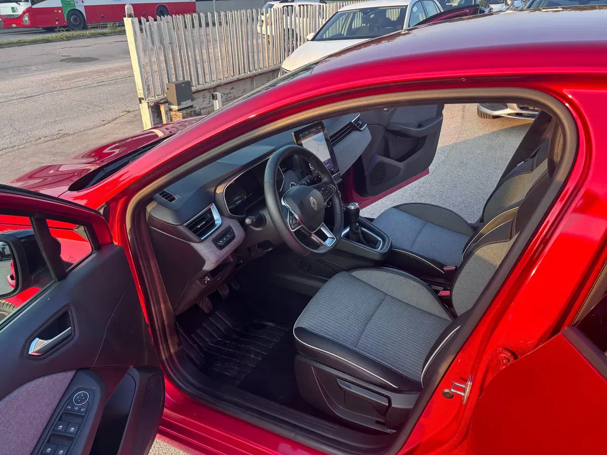 Renault Clio usata a Ancona (9)