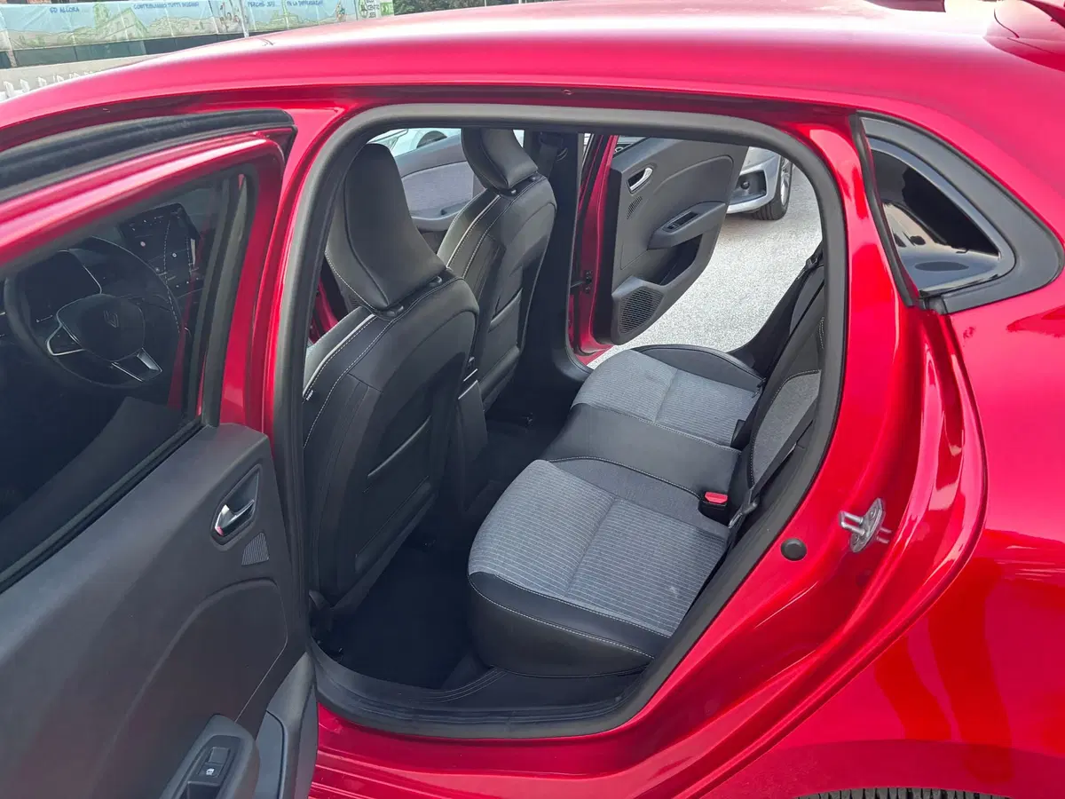 Renault Clio usata a Ancona (10)