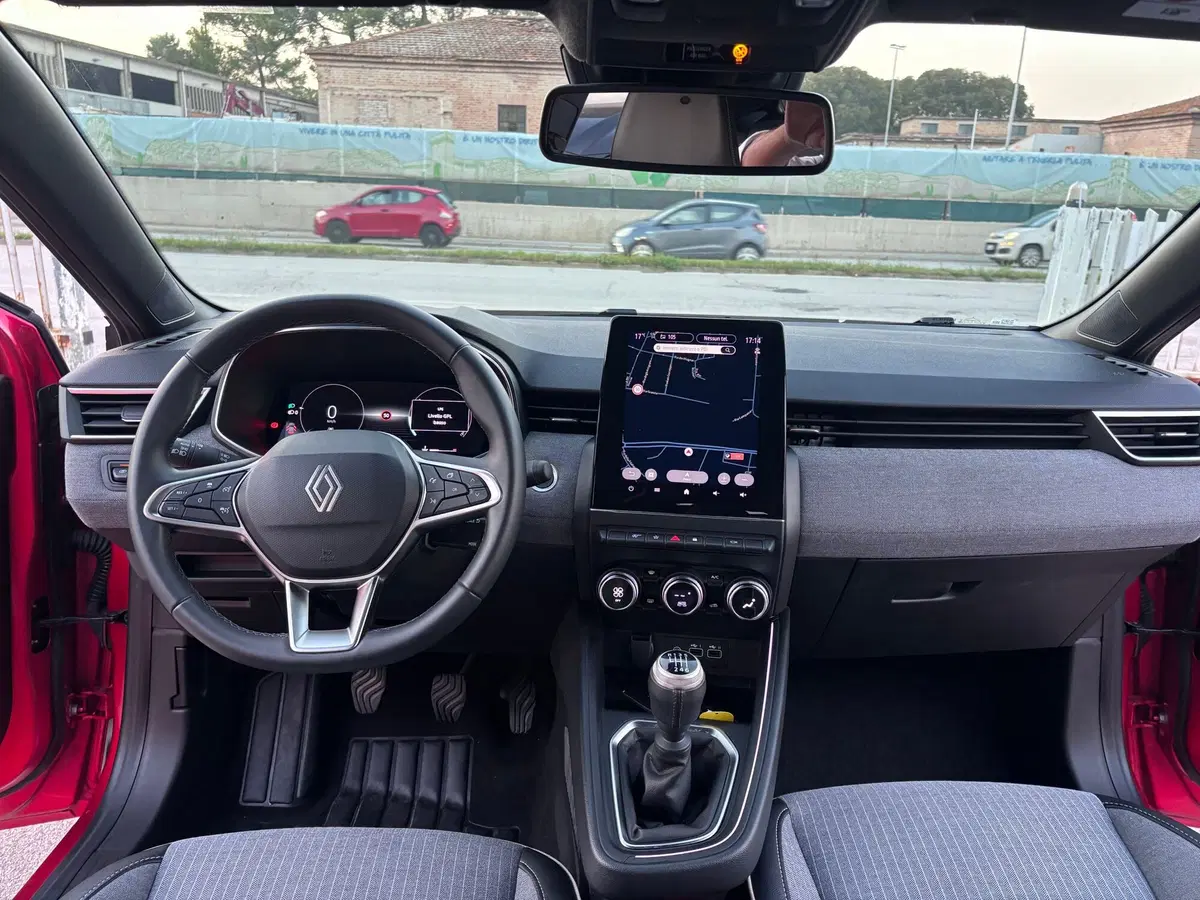 Renault Clio usata a Ancona (15)