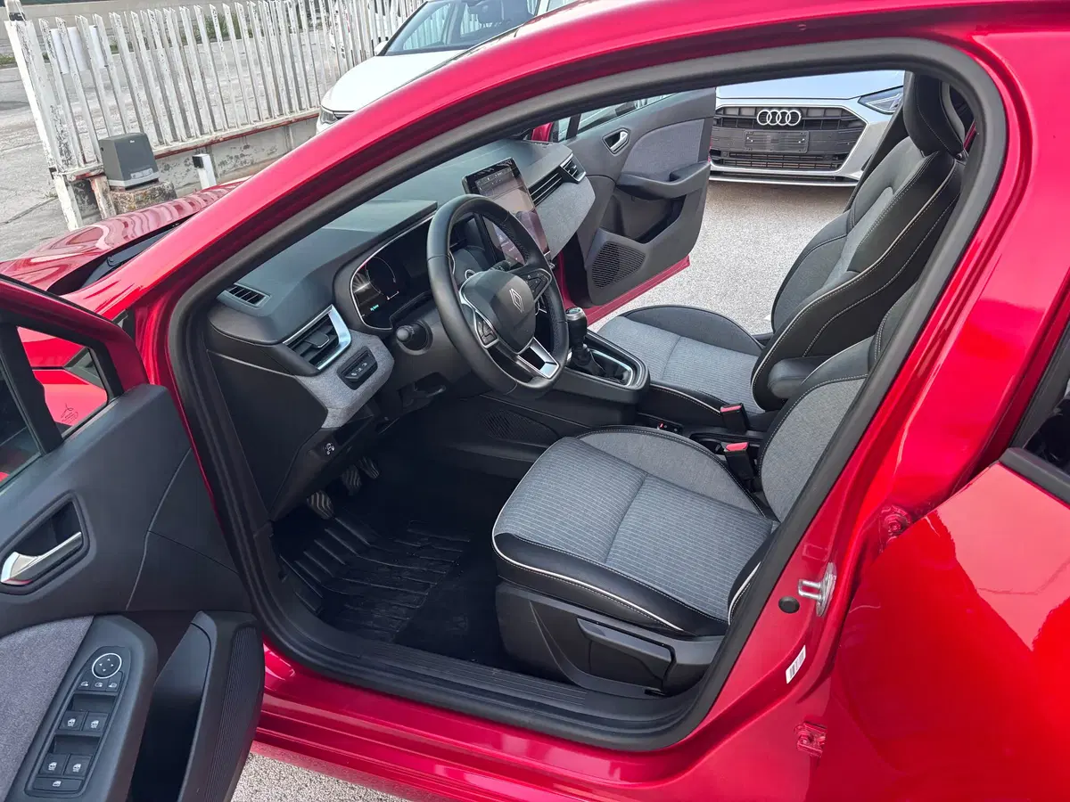 Renault Clio usata a Ancona (9)