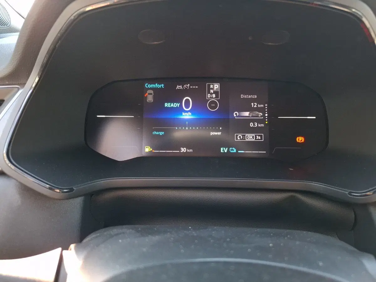 Renault Captur nuova a Latina (14)