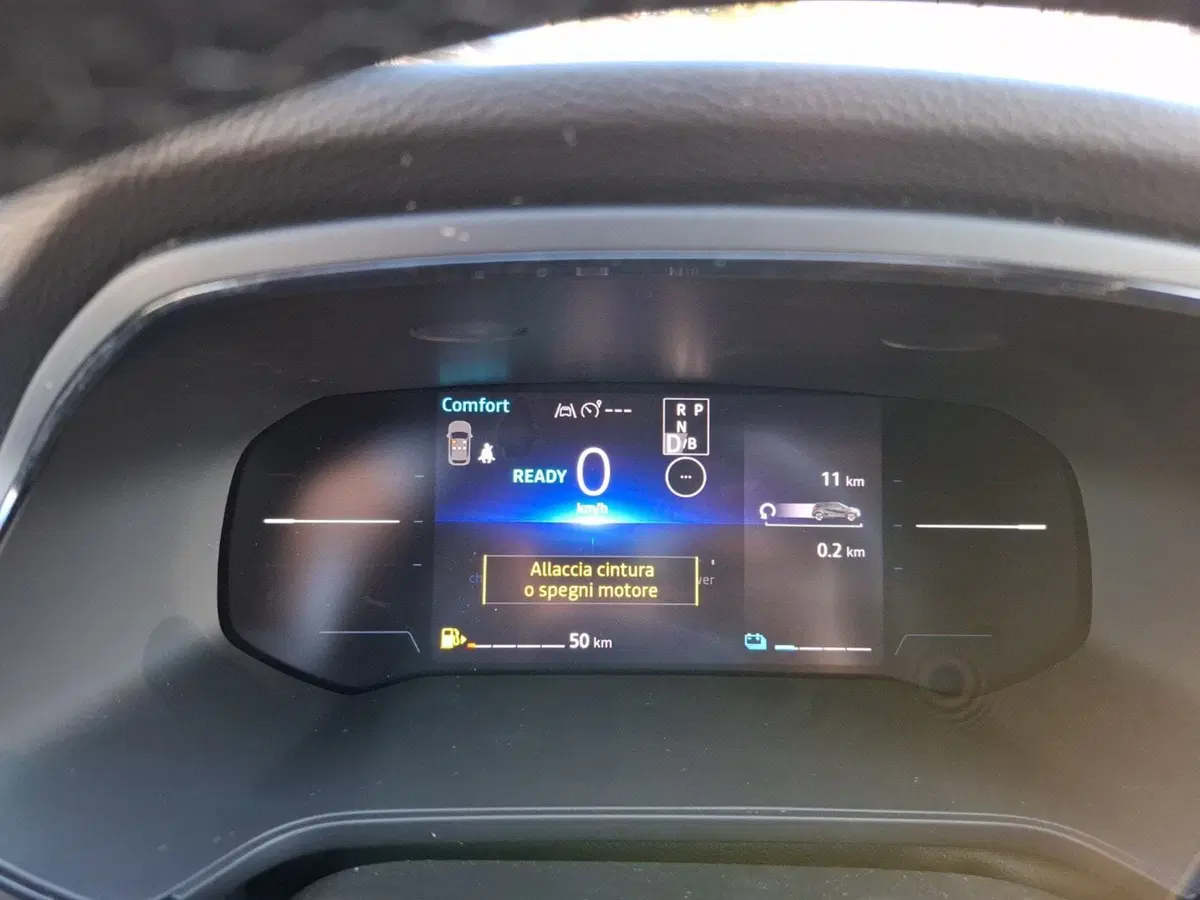 Renault Captur nuova a Latina (14)