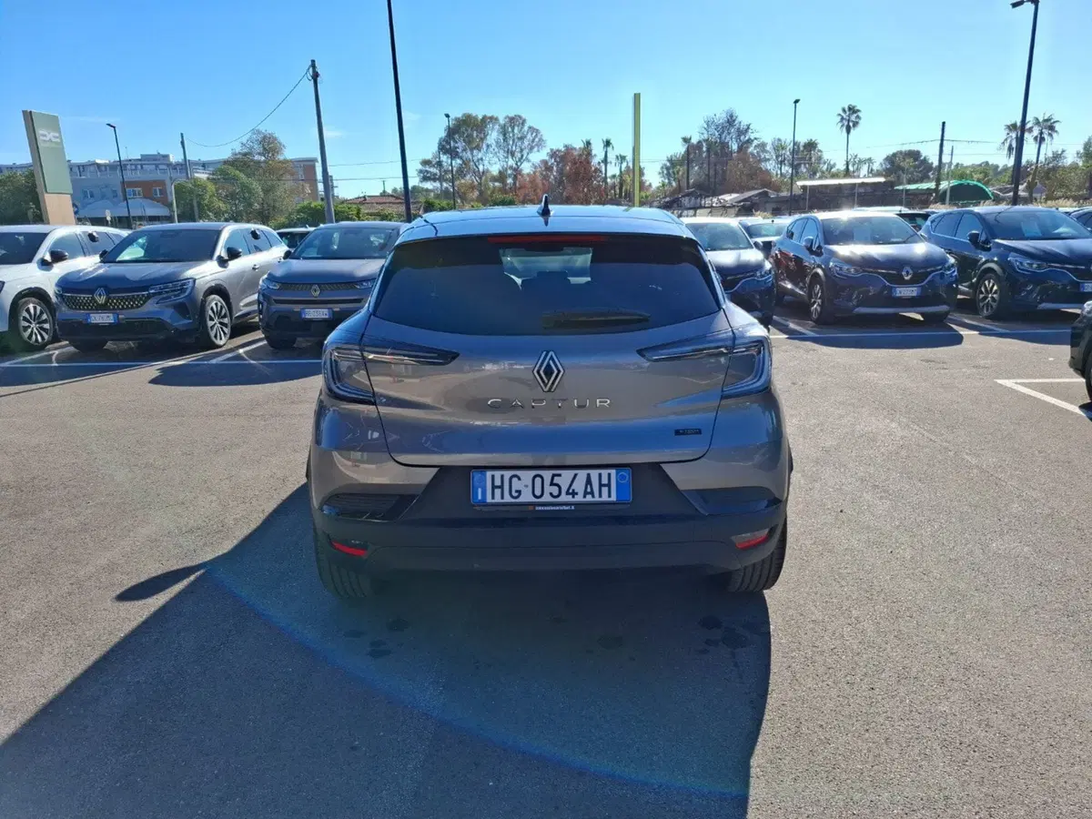 Renault Captur nuova a Latina (5)