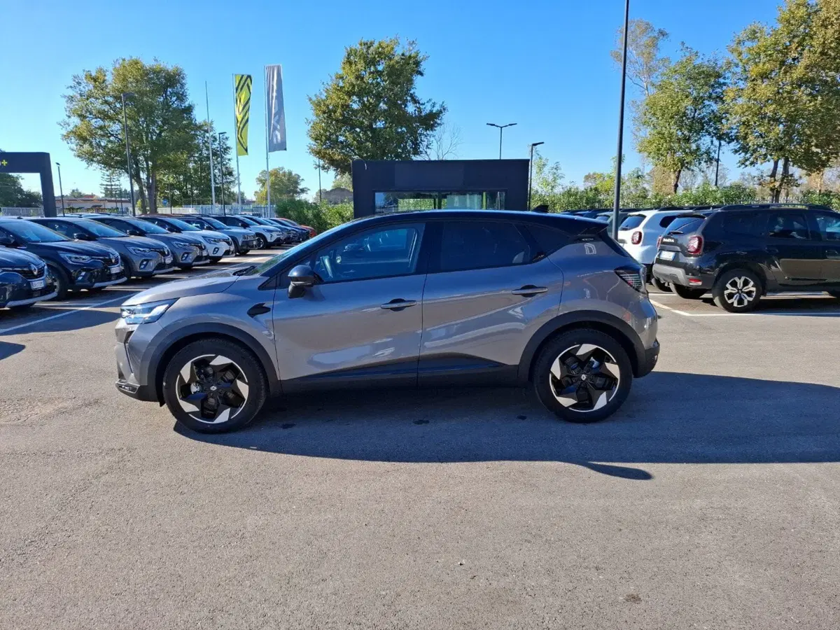 Renault Captur nuova a Latina (8)