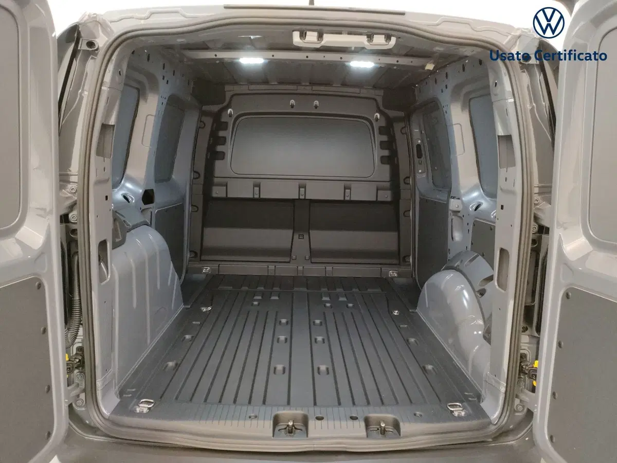 Volkswagen Veicoli Commerciali Caddy Furgone nuova a Varese (10)