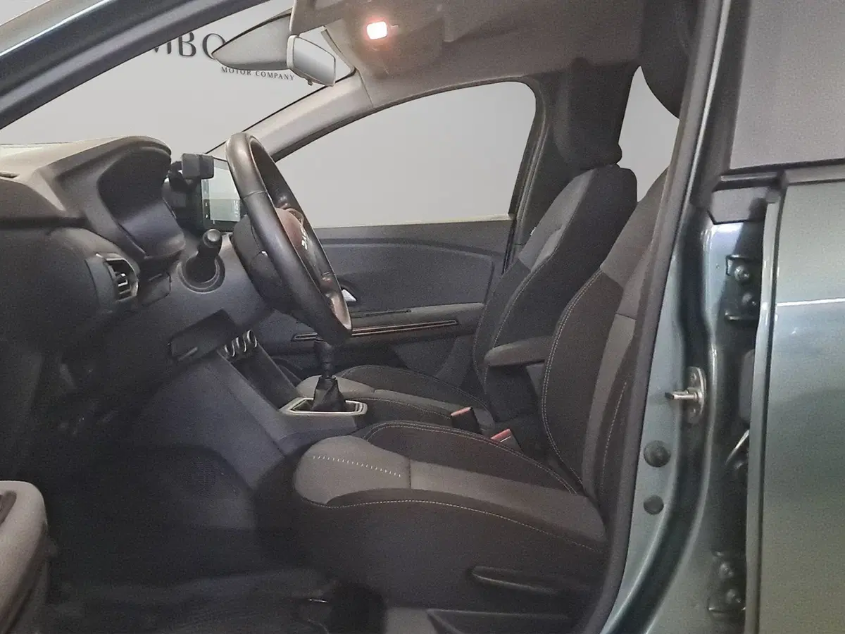 Dacia Jogger usata a Macerata (10)