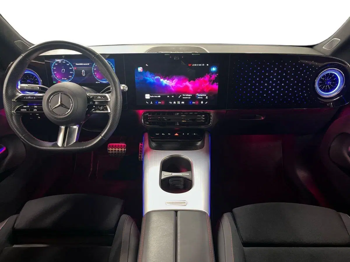 Mercedes-Benz CLA usata a Napoli (11)